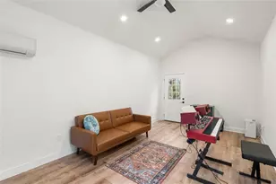 1387 Woodland Hills Dr NE, Atlanta, GA 30324 - Photo 32