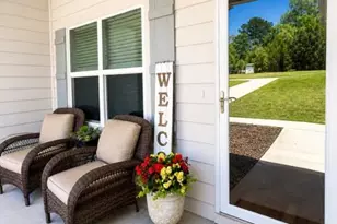 101 Fenwick Mnr Dr, Lagrange, GA 30241 - Photo 2