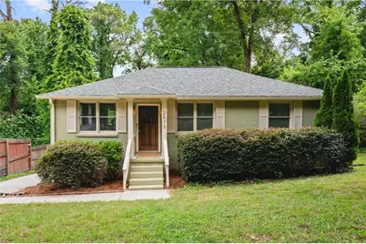 2573 E Tupelo Street SE, Atlanta, GA 30317 - Photo 2