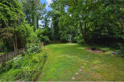 2573 E Tupelo Street SE, Atlanta, GA 30317 - Photo 32