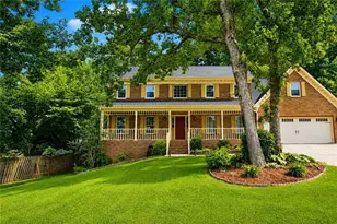 5817 Lost Grove Dr NW, Lilburn, GA 30047 - Photo 8