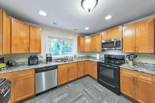 798 Pinehill Dr SE, Smyrna, GA 30080 - Photo 2