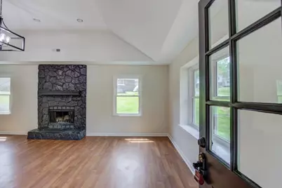 2173 Ivy Crest Drive, Buford, GA 30519 - Photo 4