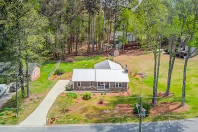 2173 Ivy Crest Drive, Buford, GA 30519 - Photo 2