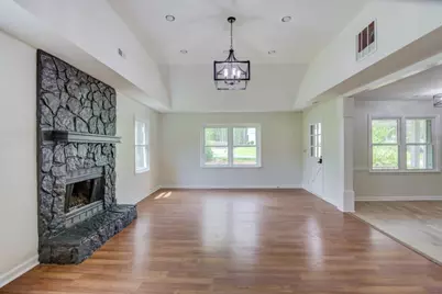2173 Ivy Crest Drive, Buford, GA 30519 - Photo 8