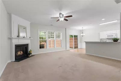 184 Regent Place, Woodstock, GA 30188 - Photo 4