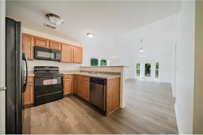 457 Colonial Walk, Woodstock, GA 30189 - Photo 4