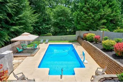 756 Hillwood Drive, Marietta, GA 30068 - Photo 4