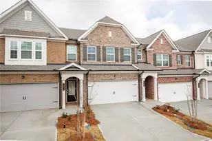 1092 Edwin Ln, Sugar Hill, GA 30518 - Photo 2