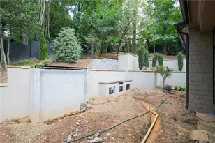 500 Emily Reed Ln Lot 6, Atlanta, GA 30342 - Photo 32