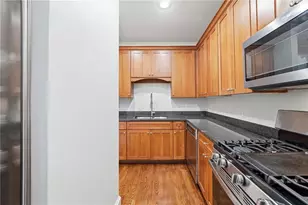 77 Peachtree Pl NE, Atlanta, GA 30309 - Photo 10