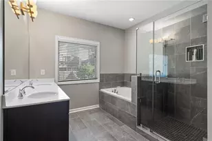 1739 Hollingsworth Blvd NW, Atlanta, GA 30318 - Photo 32