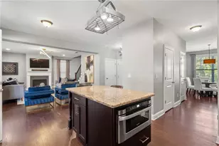 1739 Hollingsworth Blvd NW, Atlanta, GA 30318 - Photo 14