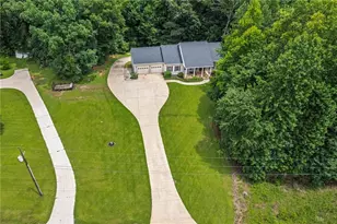 3627 E Hall Rd, Gainesville, GA 30507 - Photo 4