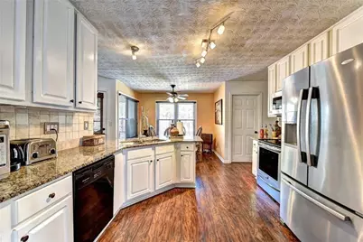 3940 Piper Glen Drive, Buford, GA 30519 - Photo 16