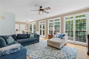 225 Colonial Dr, Woodstock, GA 30189 - Photo 14