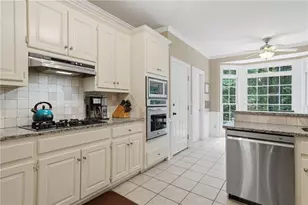 225 Colonial Dr, Woodstock, GA 30189 - Photo 20