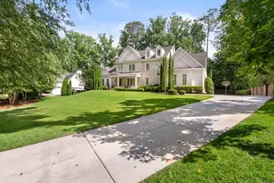 723 Glenairy Ct, Sandy Springs, GA 30328 - Photo 52