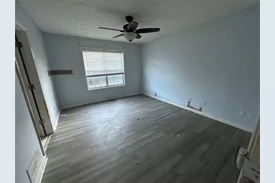 6035 Daffodil Drive, Flowery Branch, GA 30542 - Photo 8