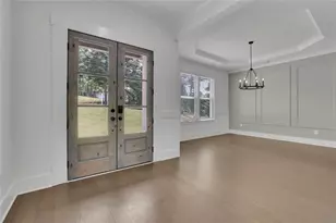 6181 Shoreland Cir, Buford, GA 30518 - Photo 8