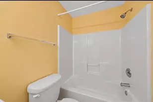 4044 Berwick Farm Dr, Duluth, GA 30096 - Photo 18