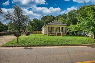 840 Pearl St, Madison, GA 30650 - Photo 2
