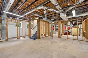 1999 Glacier Dr, Stone Mountain, GA 30087 - Photo 36