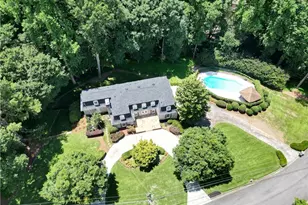 8180 Tynecastle Dr, Atlanta, GA 30350 - Photo 38