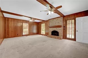 8180 Tynecastle Dr, Atlanta, GA 30350 - Photo 12