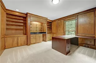 8180 Tynecastle Dr, Atlanta, GA 30350 - Photo 10