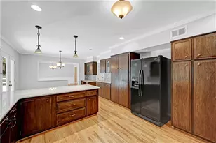 8180 Tynecastle Dr, Atlanta, GA 30350 - Photo 6