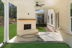 5582 Overview Dr, Flowery Branch, GA 30542 - Photo 2
