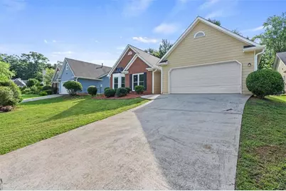 4680 Sterling Oaks Court, Lilburn, GA 30047 - Photo 2