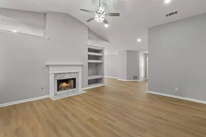 4680 Sterling Oaks Court, Lilburn, GA 30047 - Photo 10