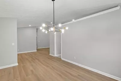 4680 Sterling Oaks Court, Lilburn, GA 30047 - Photo 16
