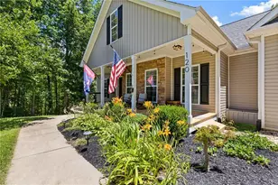 120 Sadie Ct, Dawsonville, GA 30534 - Photo 2