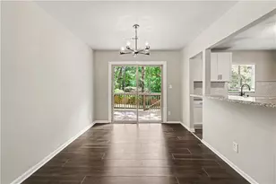 8154 Tudor Dr, Jonesboro, GA 30238 - Photo 12