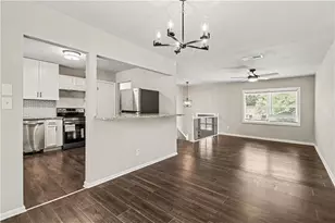 8154 Tudor Dr, Jonesboro, GA 30238 - Photo 8