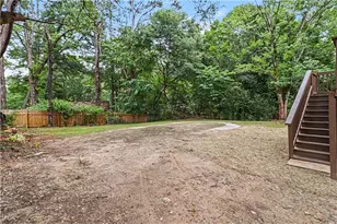 8154 Tudor Dr, Jonesboro, GA 30238 - Photo 32