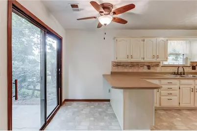 498 Candlewick Lane, Lilburn, GA 30047 - Photo 18