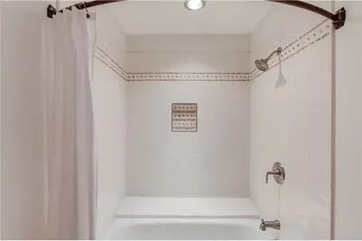 498 Candlewick Lane NW, Lilburn, GA 30047 - Photo 28