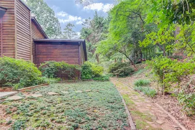 498 Candlewick Lane NW, Lilburn, GA 30047 - Photo 36