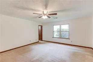 498 Candlewick Ln NW, Lilburn, GA 30047 - Photo 20