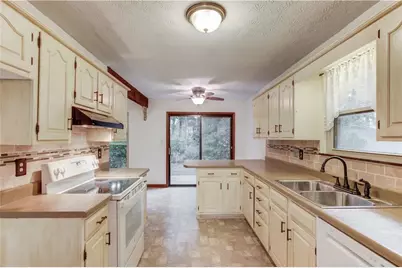 498 Candlewick Lane, Lilburn, GA 30047 - Photo 22