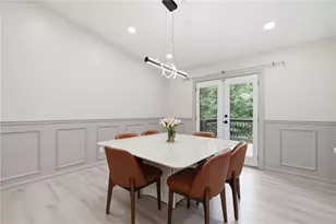 242 Muddy River Rd, Lawrenceville, GA 30043 - Photo 10
