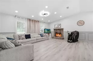242 Muddy River Rd, Lawrenceville, GA 30043 - Photo 2