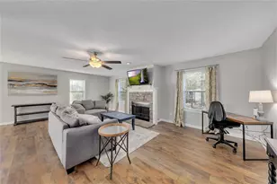 1817A Hardman Ln, Woodstock, GA 30188 - Photo 4