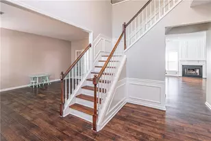230 Albrighton Ct, Suwanee, GA 30024 - Photo 2