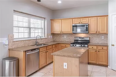 230 Albrighton Court, Suwanee, GA 30024 - Photo 4
