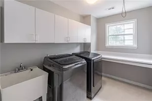 230 Albrighton Ct, Suwanee, GA 30024 - Photo 28